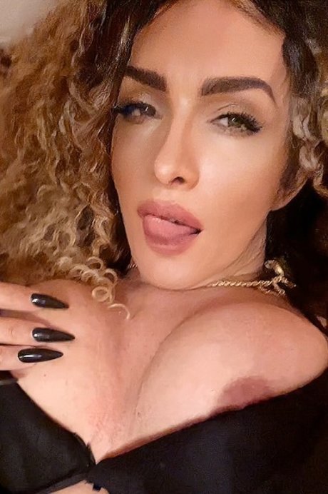 Nadia Girardi schauspielerin porno fotos