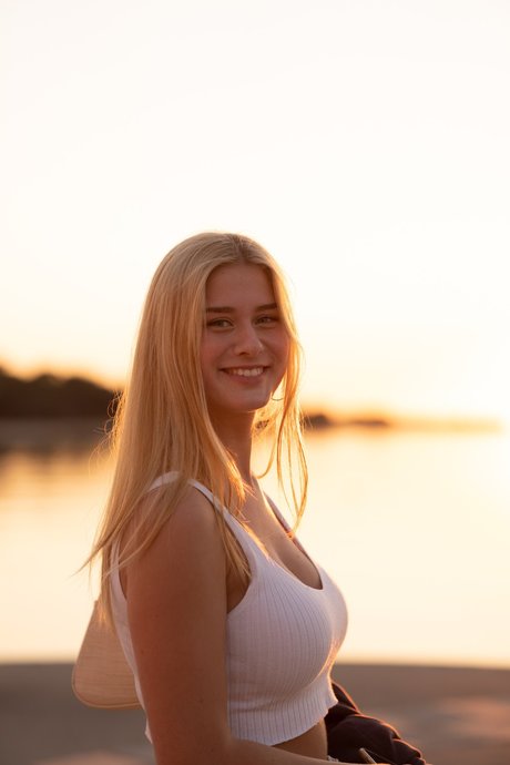 Sarah Adams exklusive sex bilder