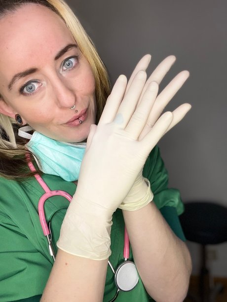 Miss Nena heiße akt bild