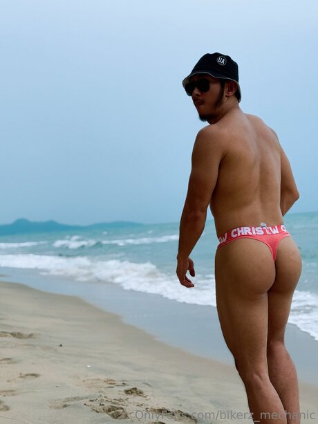 BANK nacktheit xxx archiv