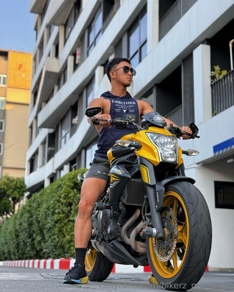 BANK erwachsene pornographische bilder