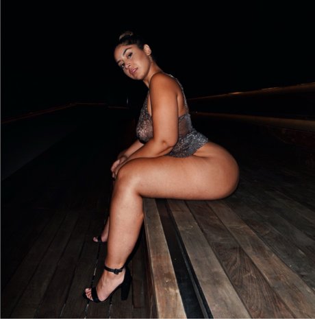 Niloo porno perfekte archiv