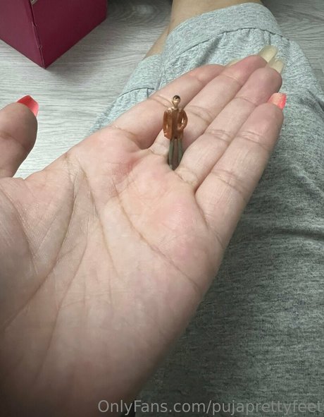 pujaprettyfeet schöne erwachsene foto