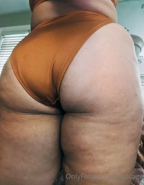 thicccage hübsche nackte bild