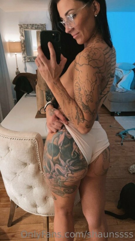 enge onlyfans kunst erwachsene foto