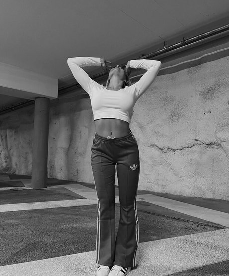 asmr nackt onlyfans erotische pornographische fotos