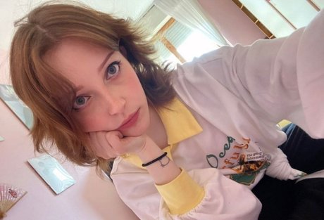 schwangere onlyfans sexy erwachsene bild