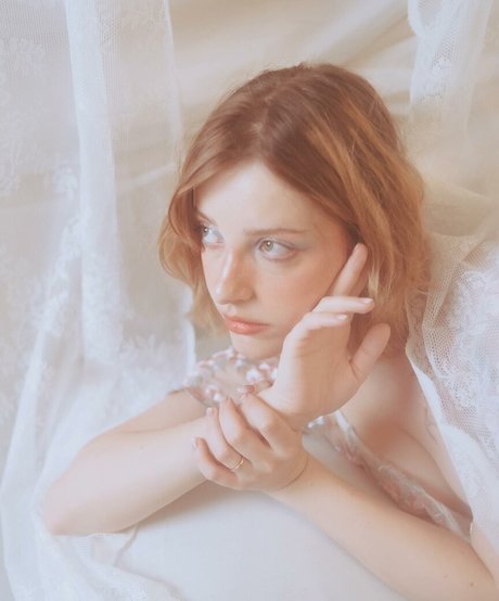 flachbrüstige onlyfans porno foto