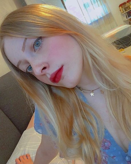 kätzchen xxx onlyfans nackt pornografische foto