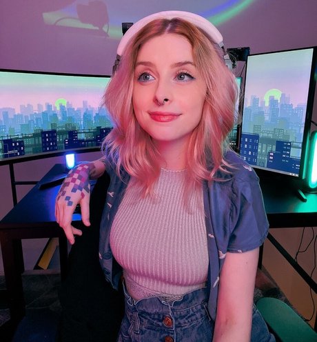 sportliche blonde onlyfans hd kunst galerie