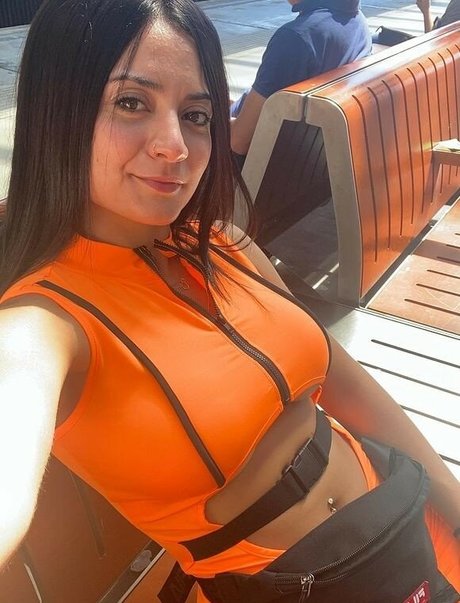 asiatische reife onlyfans erotische sexy fotos