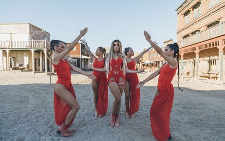 hotwife-onlyfans sexy kunst foto