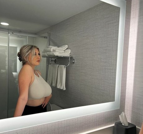 schwarze cosplay-onlyfans freie nackte bilder