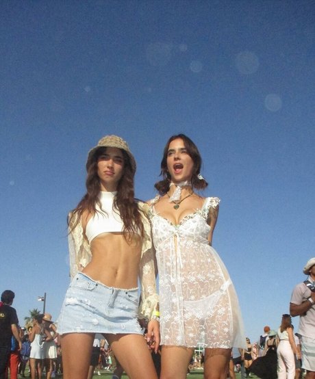 Elisha and Renee Herbert hd nette fotos