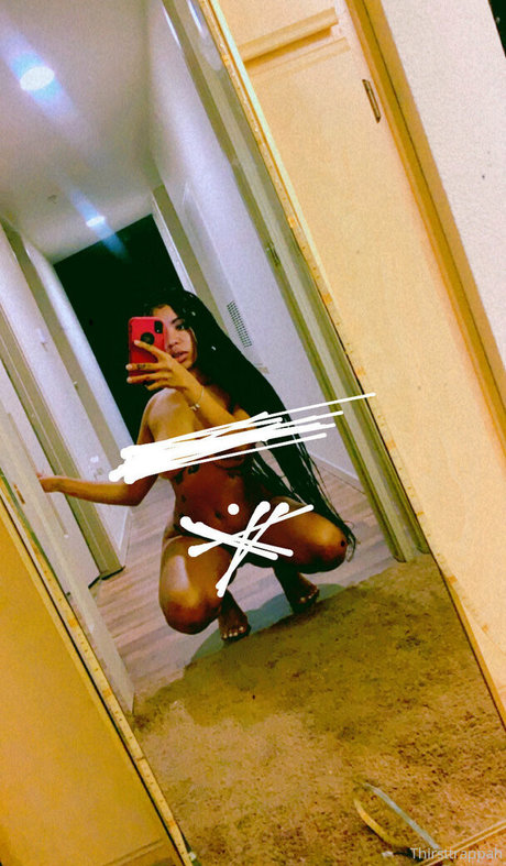 thrsttrapr exklusive sexy foto