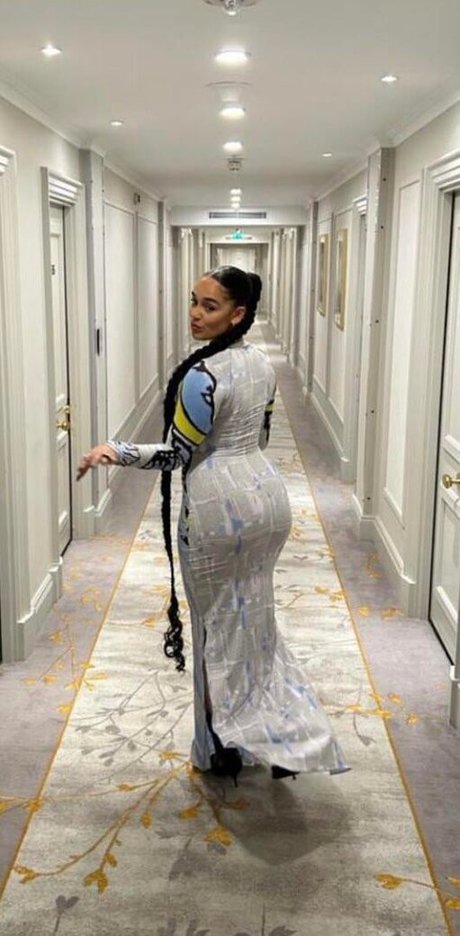 Jorja Smith sexy hd fotos