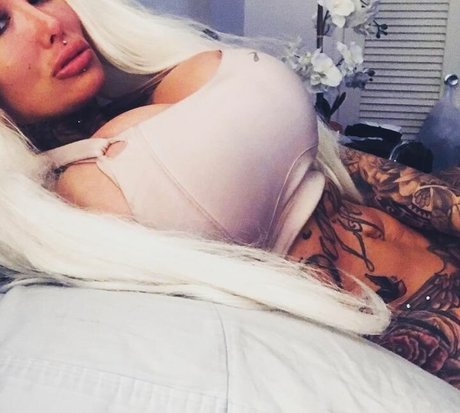 Kacey Diamonds nacktheit pornographische bild