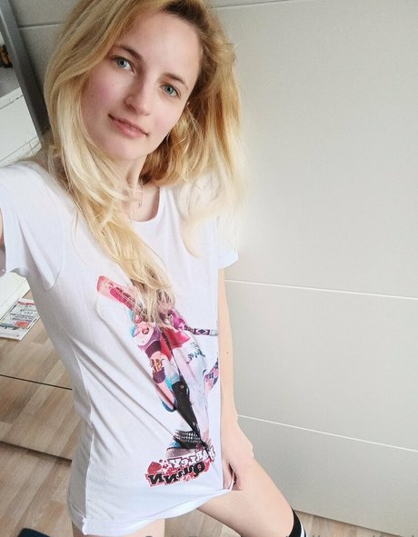 kleiner schwanz shemale onlyfans erwachsene hd archiv