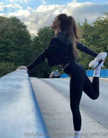 leniyoung official schöne hd galerie