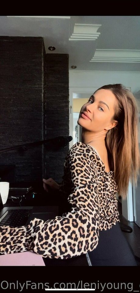 leniyoung official hd nackt foto