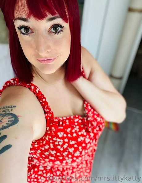 mrstittykatty hd heiße fotos