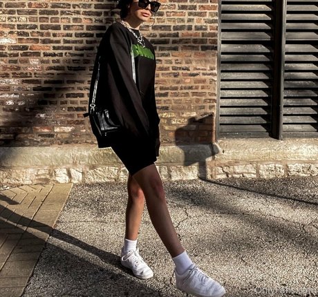 asiatische teen pussy onlyfans freie perfekte bild