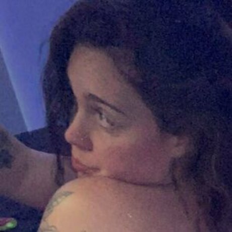 i zenda nacktheit pornostar archiv