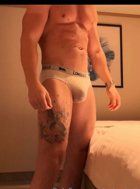 strandblondine onlyfans kunst sexy archiv