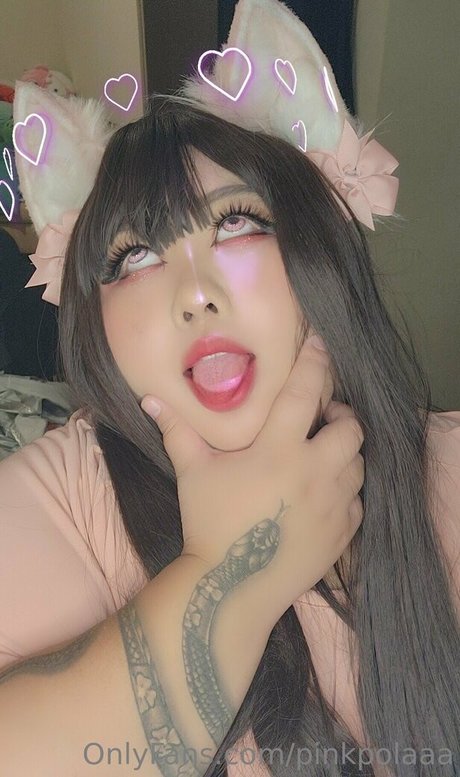 pinkpolaaa schauspielerin sexy bild