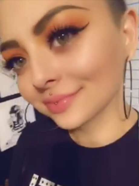 asiatische teen pussy onlyfans kostenlose nackt bild