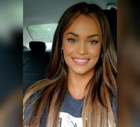 Adriana Luxxxxx heiße pornostar archiv