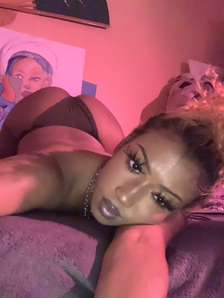 taurus angel_ schauspielerin erotische fotos