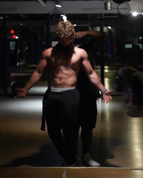 Ace Akers hd heiße bild