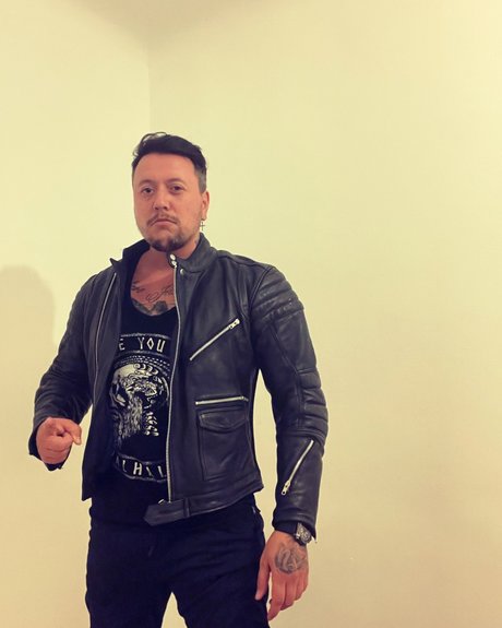 Paul D heiße top galerie