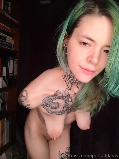 April Addams_ model top galerien