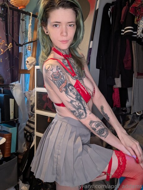 April Addams_ erotische nacktheit archiv