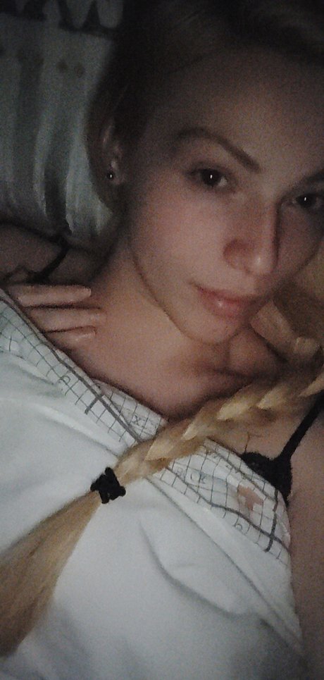 Alya L_ top hübsche bilder