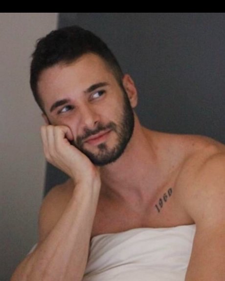 Pietro Mota model erwachsene galerien