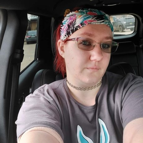 Aurora Wolf exklusive schöne bild