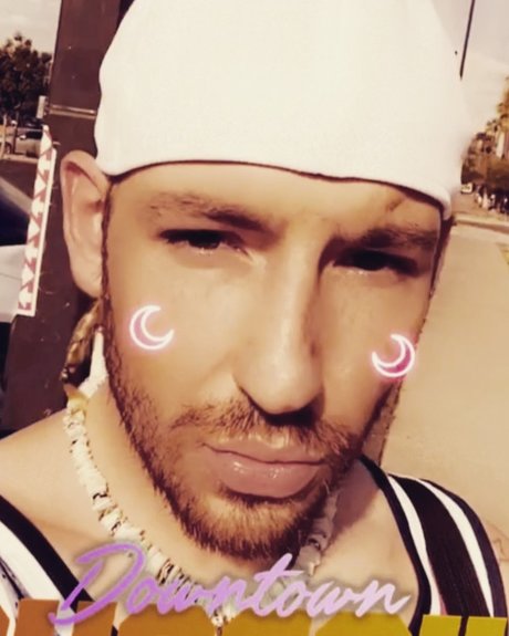 _Tae ty Plea ure z_ schöne perfekte foto