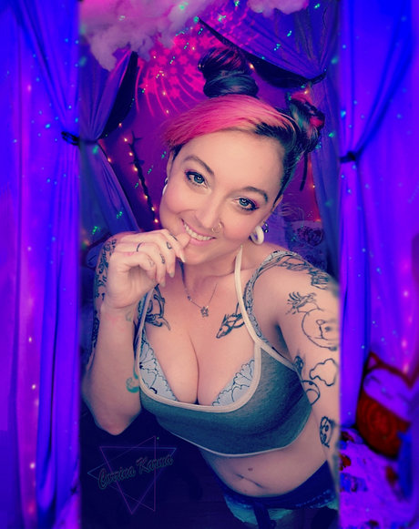 Corrina Karma hd top foto