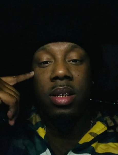 Prettyboi Bre akt pornostar archiv