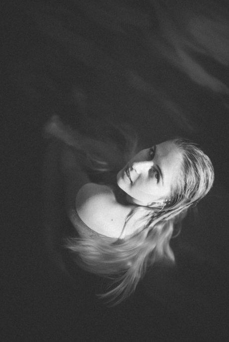 schwarze shemale-onlyfans exklusive nette foto