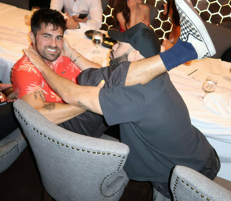 arabische kurvige onlyfans nackt akt bild