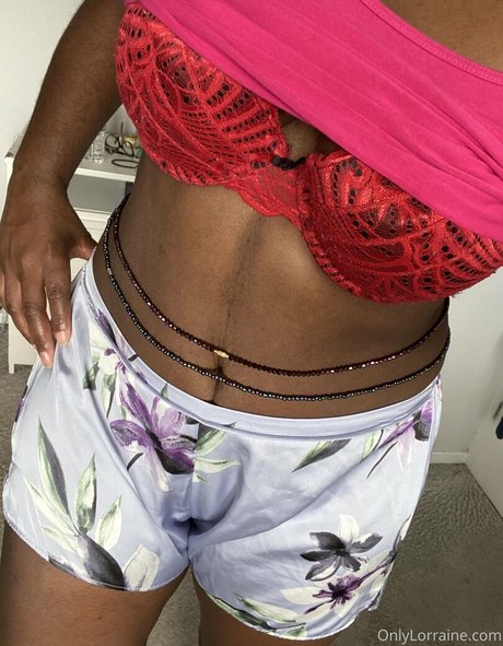 ebenholzmodell onlyfans heiße kunst bild