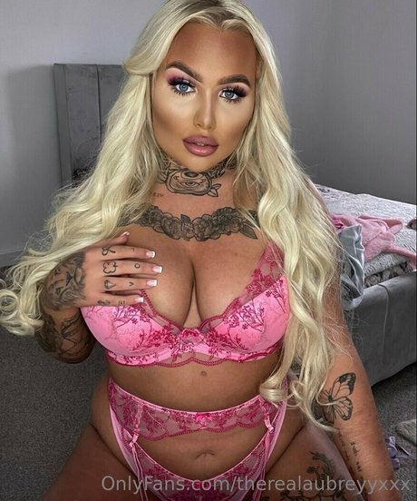 inkedblondieeee porno nette galerie
