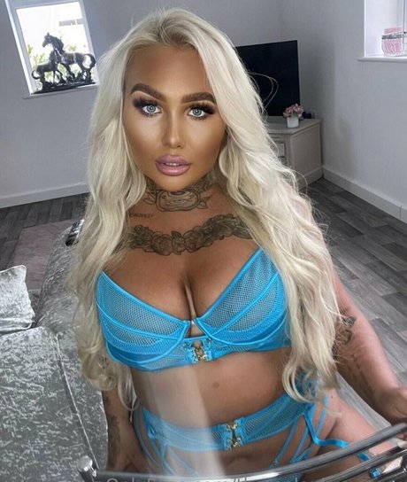 inkedblondieeee nackt freie bilder