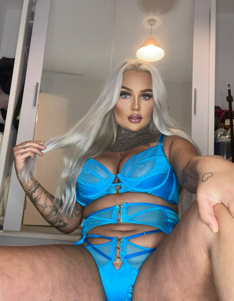 inkedblondieeee nacktheit kostenlose bilder