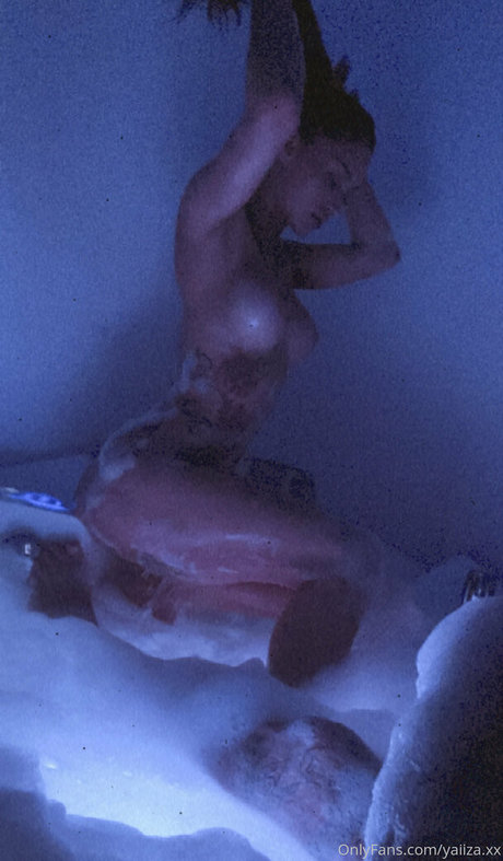 yaizafox erotische hübsche bild