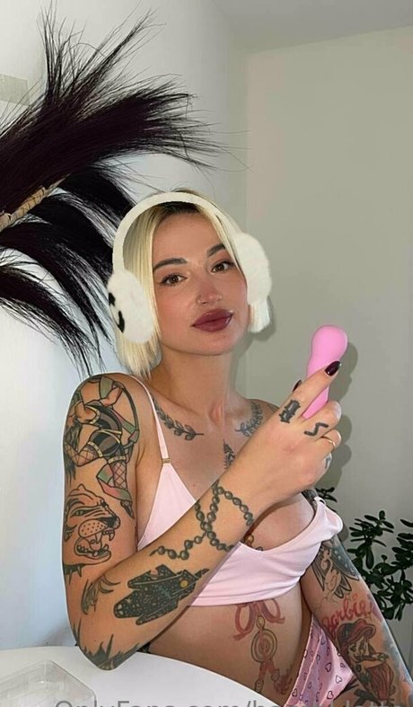 roni paradise nackt kunst foto